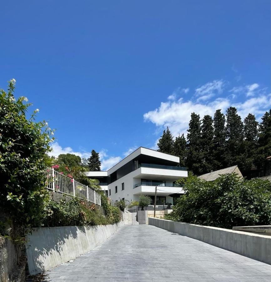 Aparthotel Villa V With Heated Pool Rijeka Exterior foto