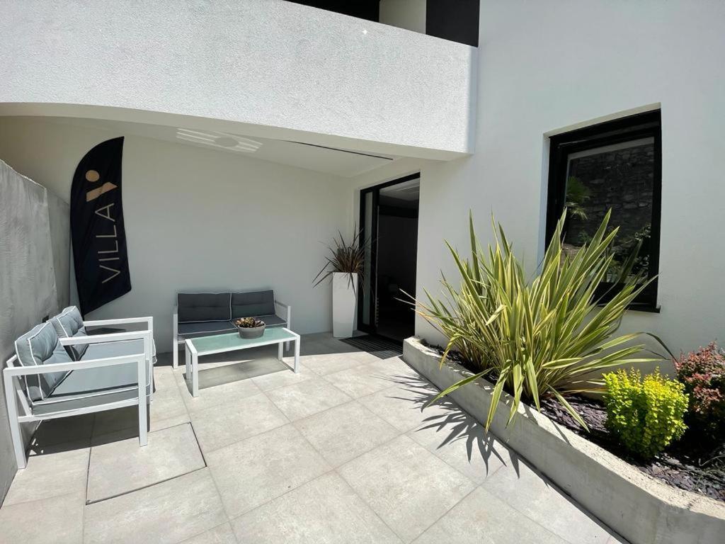 Aparthotel Villa V With Heated Pool Rijeka Exterior foto